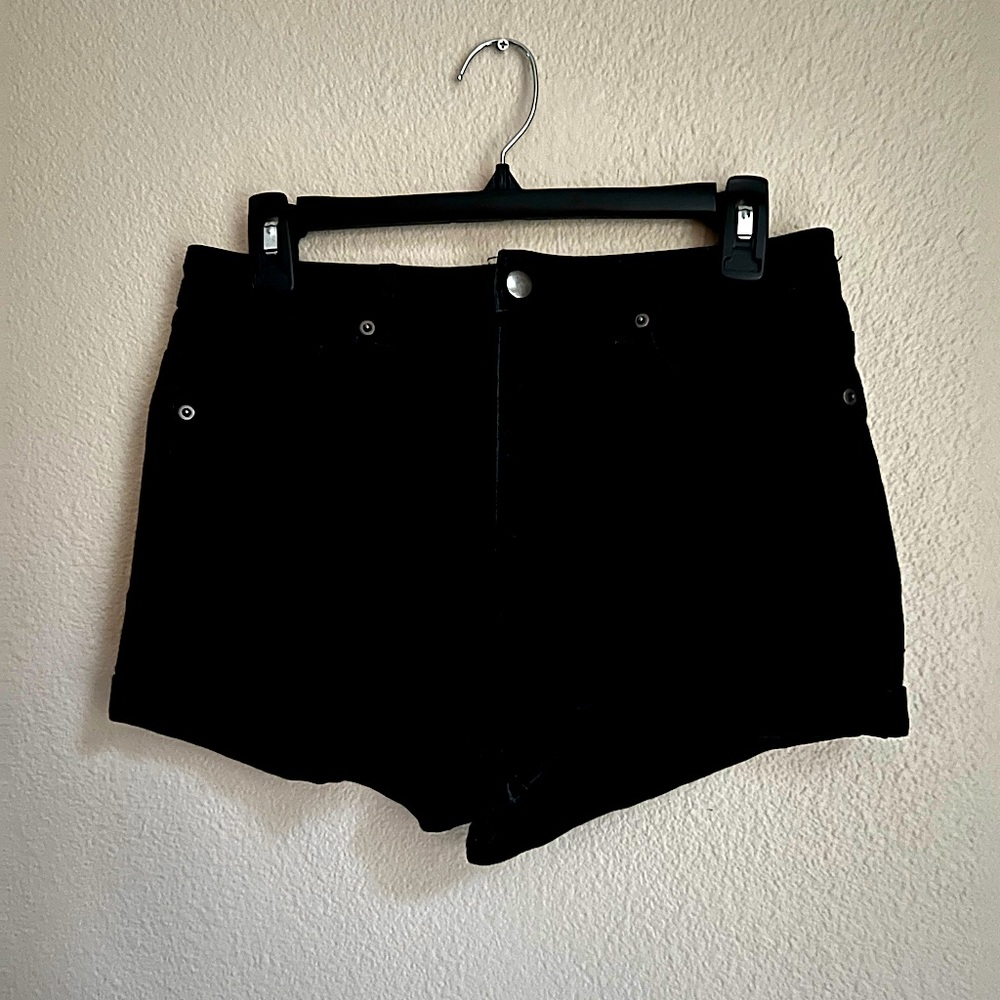 Black stretchy jeans shorts
